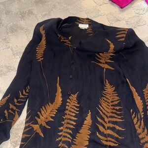 Dué Pur Dué dark blue blouse - Sheer as shown in photo